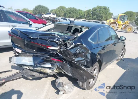 2024 Honda Accord Ex z USA, uszkodzony, nr VIN 1HGCY1F38RA045807